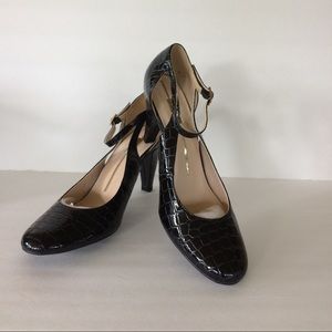 NWOT Ladies Black Heels
